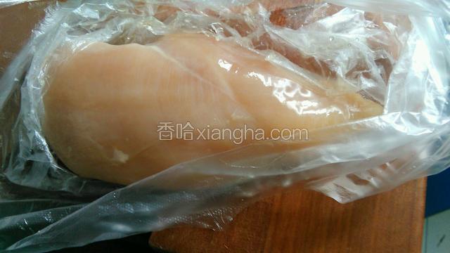鸡胸肉一块
