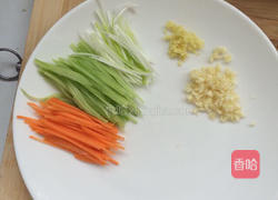 凉拌粉丝的做法图解2