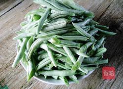 五花肉炖芸豆的做法图解3