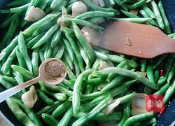 五花肉炖芸豆的做法图解8
