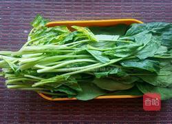 菠菜饼的做法图解1