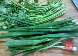 葱花清汤挂面的做法图解1