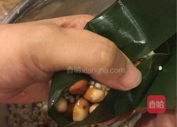 秫米(粘高粱)花豆粽子的做法图解10