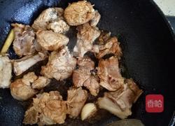 排骨炖豆角的做法图解5