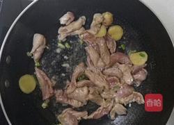 菠萝炒肉的做法图解4