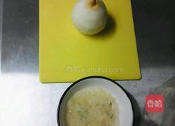 冰糖银耳炖梨蛊的做法图解1