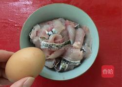 爆炒黑鱼片的做法图解5