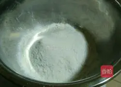 Illustration of how to make cornmeal cake 2