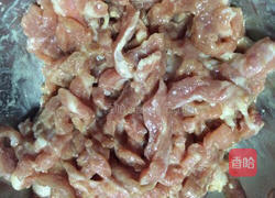 茭白炒肉的做法图解4