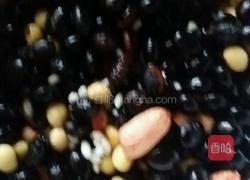 红枣黑豆豆浆的做法图解2