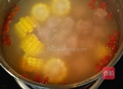 玉米排骨汤的做法图解6