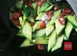 黄瓜炒腊肠的做法图解6