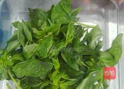 西式青苏酱配烤法棍片(汤类配菜)的做法图解1