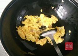 洋葱黄瓜炒鸡蛋的做法图解2