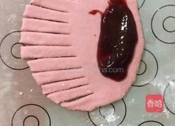 毛毛虫果酱面包的做法图解7