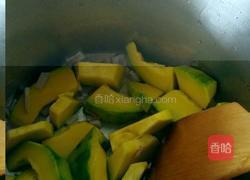 奶油南瓜汤的做法图解2