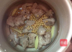 苦瓜黄豆排骨汤的做法图解6