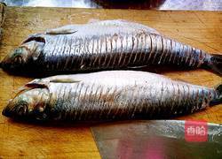 酱烧青鱼的做法图解1