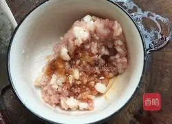 Illustration of how to make tomato sauce pasta 3