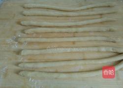 奶香蜂蜜麻花的做法图解5