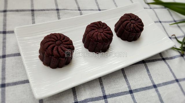 用月饼模具做出造型！