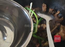 东北小笨鸡炖蘑菇的做法图解14