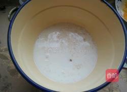 全麦黑芝麻奶香土司的做法图解1