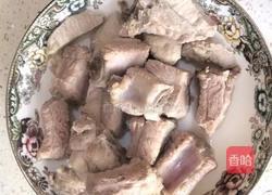 排骨炖土豆的做法图解2