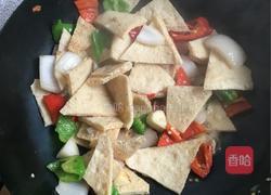 洋葱脆豆腐的做法图解3
