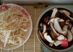 蒜香烧菌菇的做法图解1