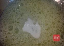 戚风蛋糕的做法图解4