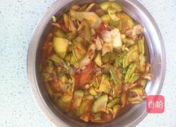 卷心菜炒西红柿葫芦片的做法图解10
