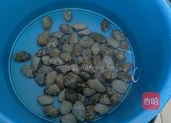 爆炒花甲的做法图解1