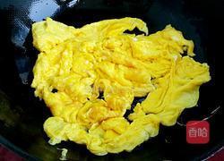 火腿肠炒鸡蛋的做法图解4