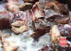 腊猪蹄炖干竹笋的做法图解2