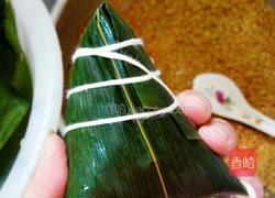 包粽子(蛋黄肉粽)的做法图解13