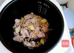 排骨苦瓜黄豆汤的做法图解7