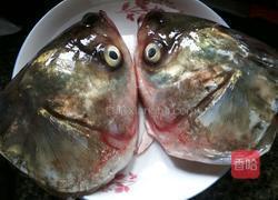 鱼头豆腐汤的做法图解1