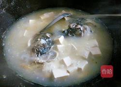 鱼头豆腐汤的做法图解4