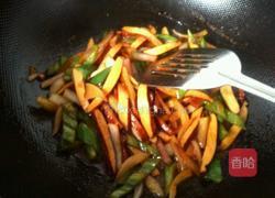 洋葱青椒炒豆干的做法图解5
