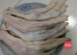 五香鸭掌的做法图解1
