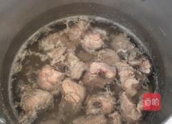 排骨苦瓜黄豆煲的做法图解2