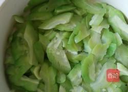 苦瓜炒肉的做法图解4