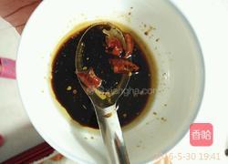皮蛋豆腐的做法图解2