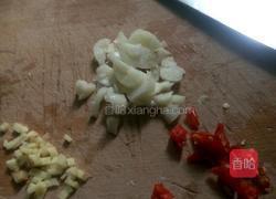 ﻿﻿﻿﻿﻿﻿﻿﻿﻿﻿﻿﻿﻿﻿﻿﻿﻿﻿﻿﻿﻿﻿﻿油爆蚕蛹的做法图解2