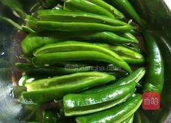 瘦肉酿辣椒的做法图解1