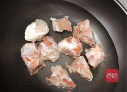 红烧土豆排骨的做法图解1