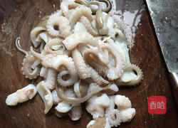 沙姜炒八爪鱼的做法图解2