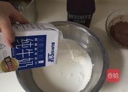 布朗尼巧克力冰淇淋的做法图解4