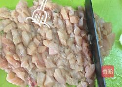 鸡肉丸子的做法图解3